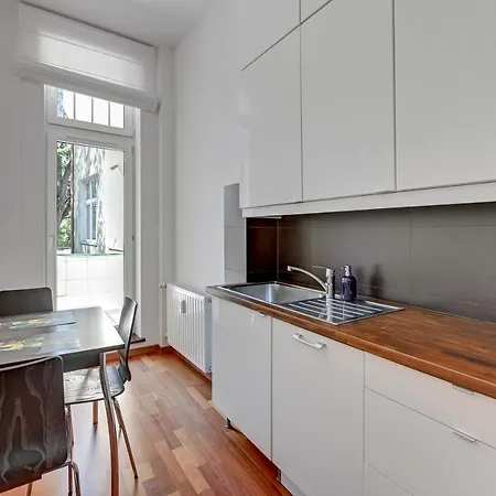 Comfort Dabrowskiego Apartment